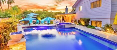 Brand new modern pool and hot tub. Resort vibes. Pool heat upgrade available, 