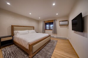 HIGH-END KING BED MATTRESS WITH PARACHUTE SHEETS, DUVET, AND PILLOWS.