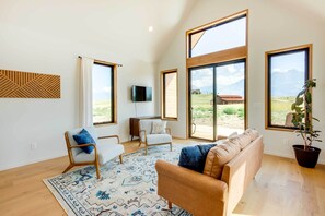 Living Room | Smart TV | Mini-Split Heating & Air Conditioning