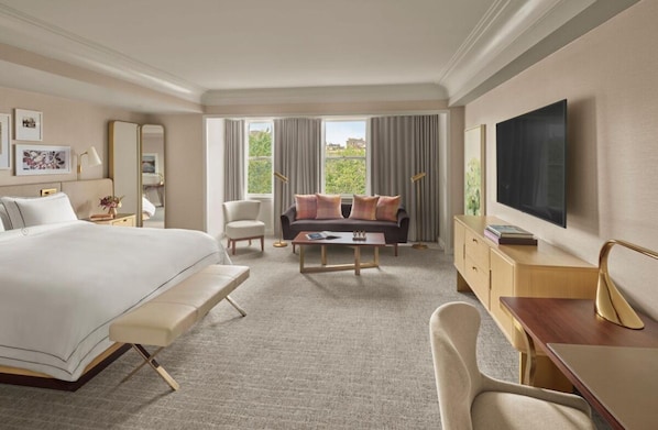 Unit with King size bed