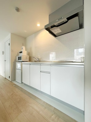 Clean Kitchen
