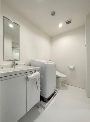 Toilet and Washing Machine