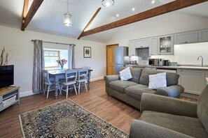 The Granary, Newbrough - Host & Stay