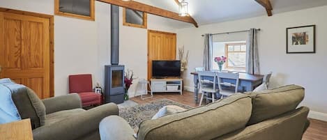 The Granary, Newbrough - Host & Stay