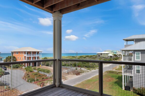 2nd Floor Beach View Deck