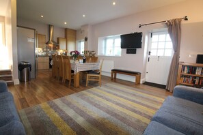 Briarhill House - Lounge/Kitchen/Diner