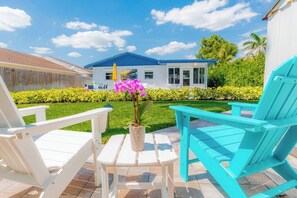 Enjoy a morning cup of Joe from this fully fenced, private backyard oasis.