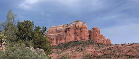 CATHEDRAL ROCK VIEW & TRAILS