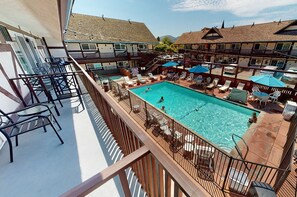 Pool20View20Balcony