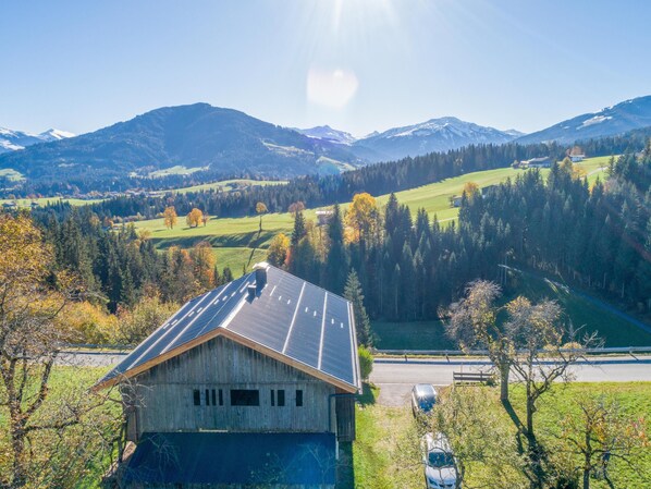 Außenseite Ferienhaus [Sommer]