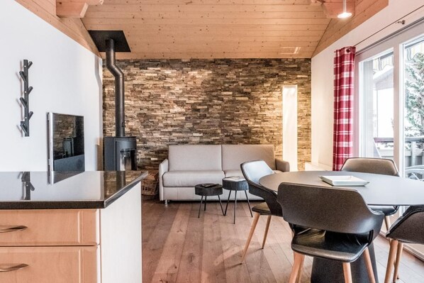 Living and dining rom