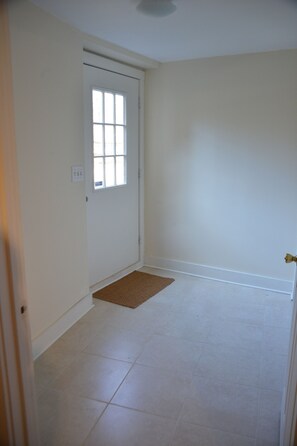 Spacious 1-Bedroom Apartment surrounded by Woods