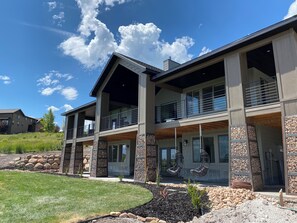 Back of house (lake facing)

