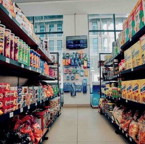 Mini-super-market