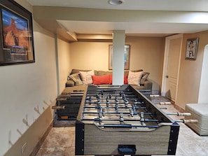 Spielezimmer