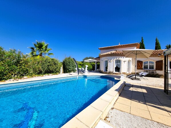 Piscine maison de vacances