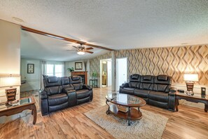 Living Room | Main Floor | Smart TV | Central A/C