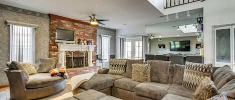 New Orleans Vacation Rental | 4BR | 2.5BA | Stairs Required | 3,006 Sq Ft