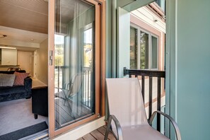 Private Deck | 2nd-Floor Condo Unit | Walk to Copper Mountain Ski Lift