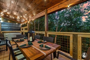 屋外ダイニングエリア