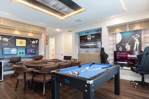 [amenities:game-loft:1] Game Loft