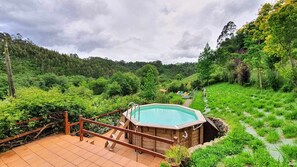 Jardín,Balcón / terraza,Vista al jardín,Vista a la piscina,Piscina