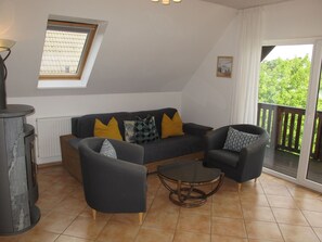 Meubles, Canapé, Confort, Bois, Ombre, Éclairage, Design Intérieur, Sol, Salon, Sol