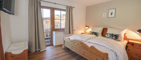 Ferienwohnung Kehlstein für 2 Personen, 55qm-Schlafzimmer