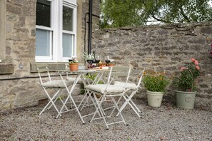 Gravelled outside seating area