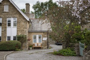 Number Three, West Witton: A beautifully styled ground floor wing of a former primary school
