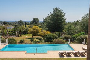 Activities, Amenities, Building Exterior, Garden, Main Entrance, Spring, Summer
