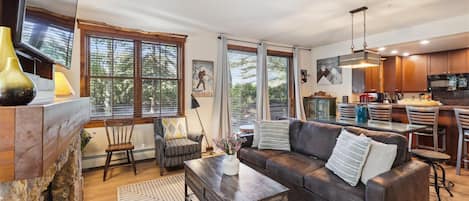 Living Room, Main Street Junction 28, Breckenridge Vacation Rental