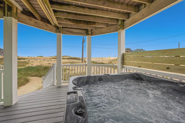 Surf or Sound Realty - 1154 - Emerald Point - Hot Tub-2