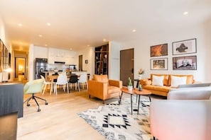 This modern, kid-and-pet-friendly condo is perfect for a small family or friend’s getaway