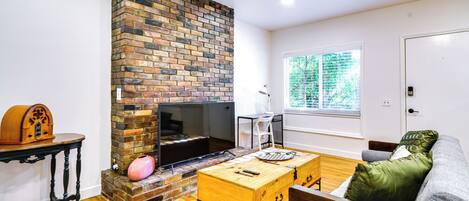 Salt Lake City Vacation Rental | 1BR | 1BA | 810 Sq Ft | Stairs Required