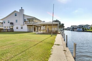 House Exterior | Bayou Views