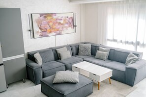 D S C07338
