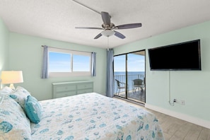 King Bed with a view