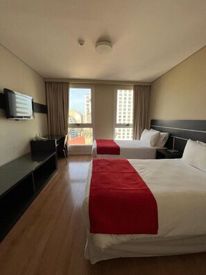 Unit with Twin beds. Exact unit will be assigned upon arrival. Views, colors, and decor may vary.