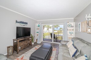 St. Augustine Beach Rentals Living Room