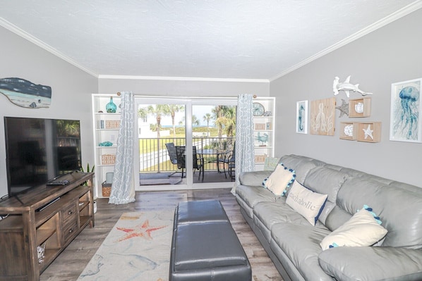 St. Augustine Beach Rentals Living Room