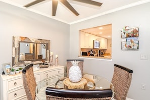 St. Augustine Beach Rentals Dining Room