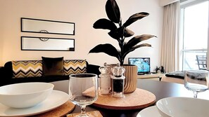 Spacious living & dining area
