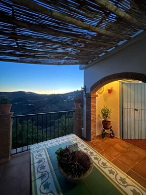 Bañera de hidromasaje al aire libre