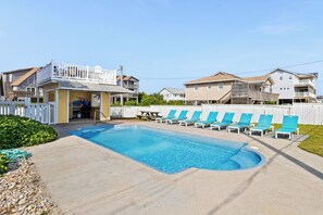 KH1414: Mariposa | Private Pool Area