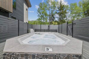 Hot Tub - River West 814 - Silverthorne Vacation Rental