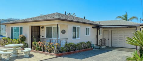 531 Dolliver Downtown Pismo Beach Vacation Home Rental