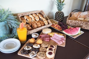 Breakfast meal