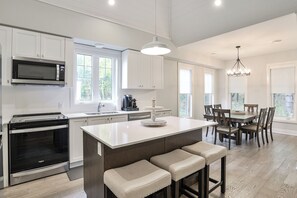 Monyca Kitchen-Dining Room