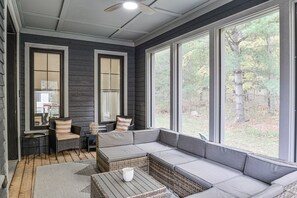 Monyca Muskoka Room
